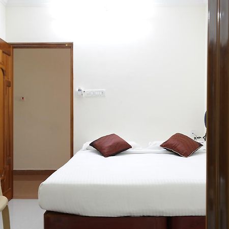 Sakthi Guest House Пудучеррі Екстер'єр фото